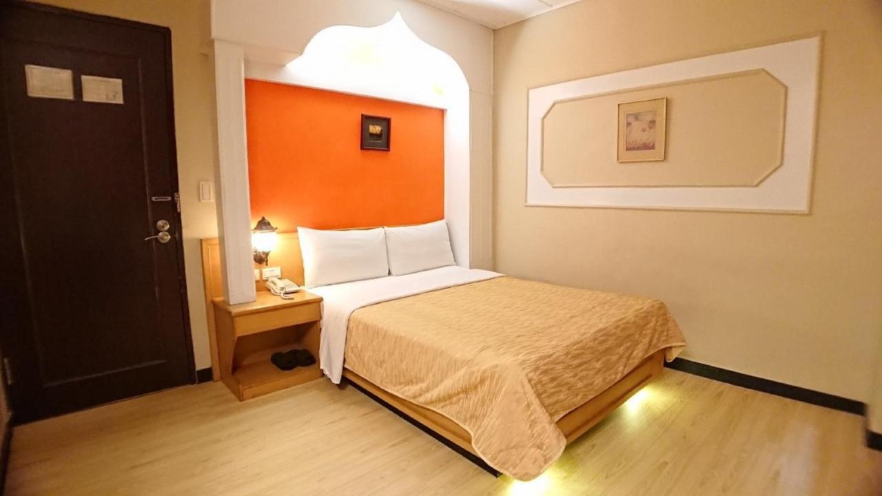 Yes Hotel Città di Chiayi Esterno foto