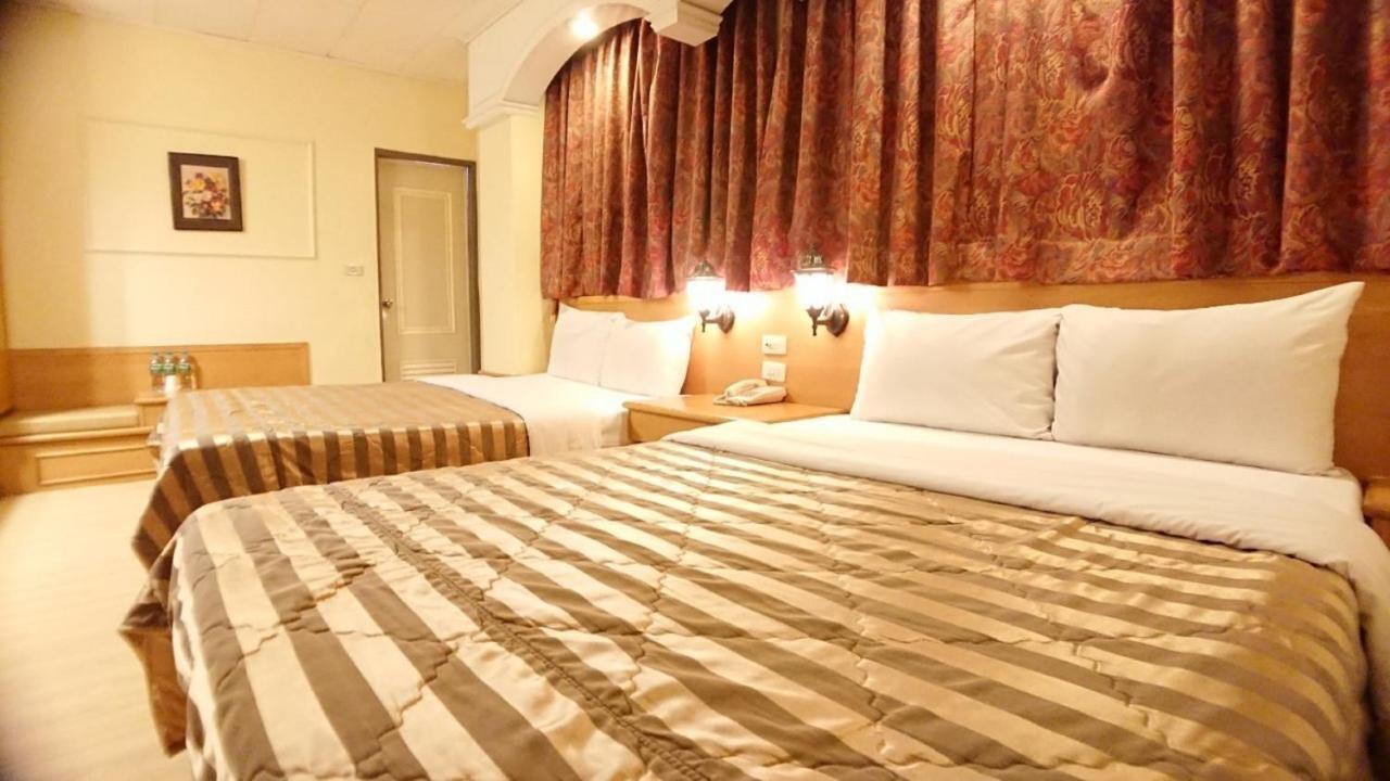 Yes Hotel Città di Chiayi Esterno foto